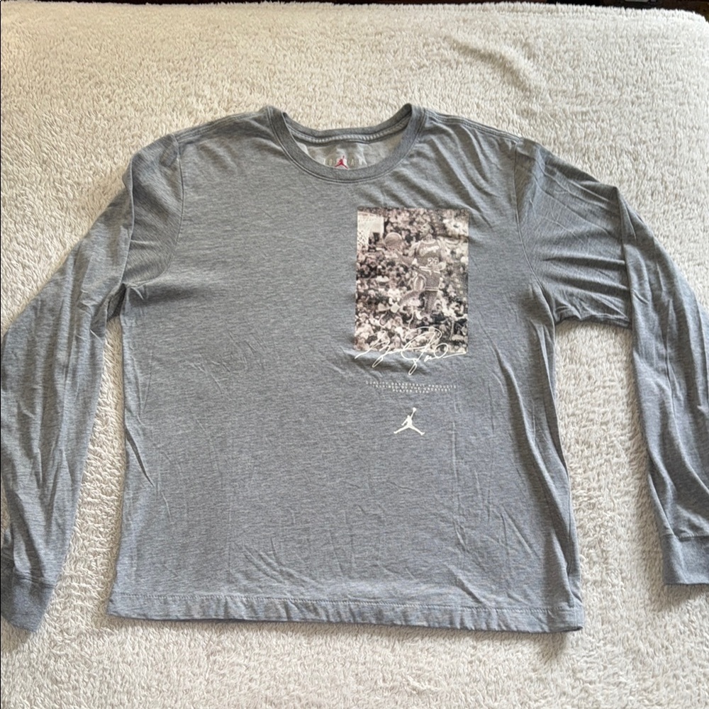 👕 EUC Nike Air Jordan Dri-FIT Long Sleeve Shirt – Gray, Size Large